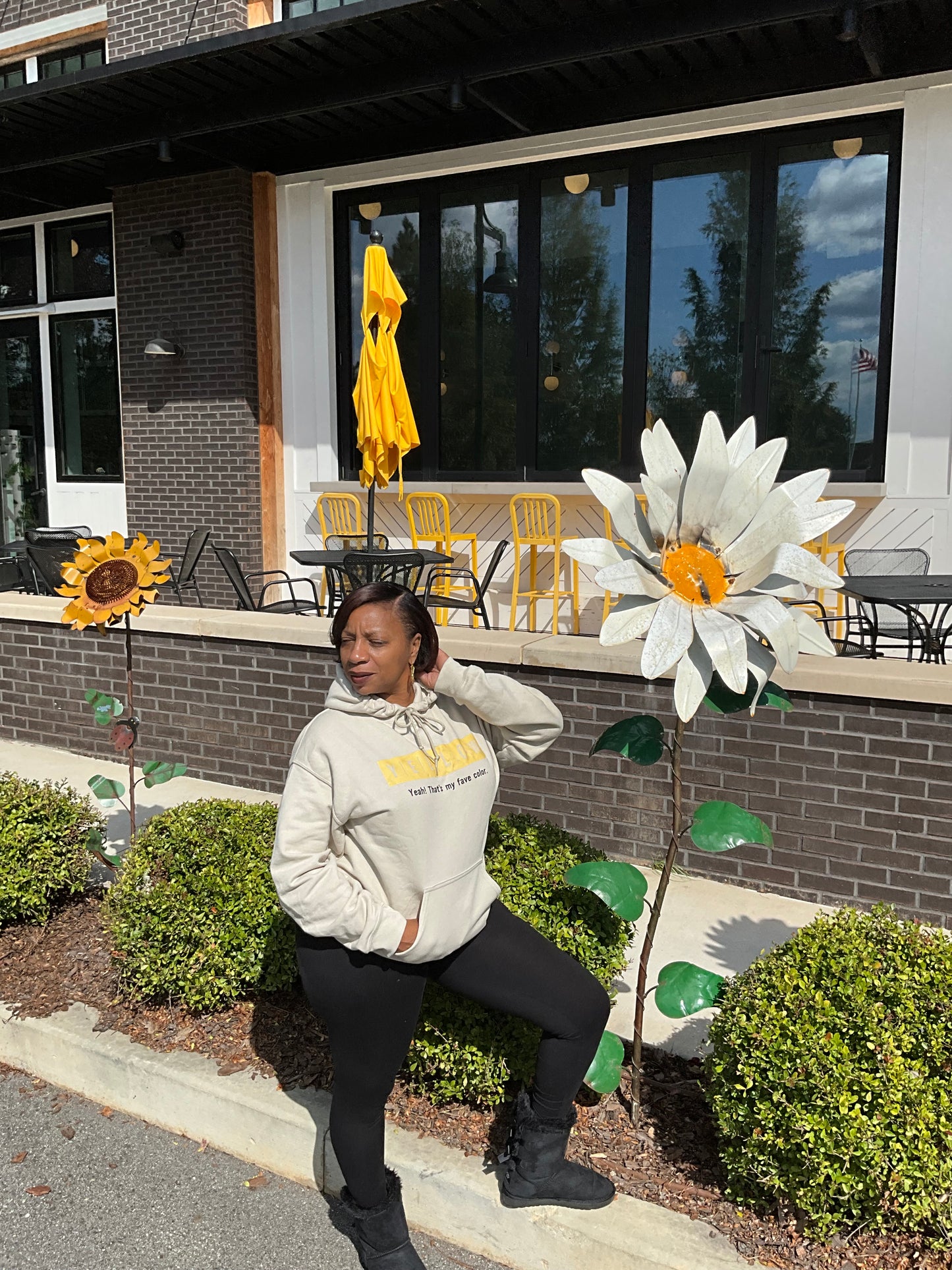 Yellow Collection Fave Independent pullover hoodie